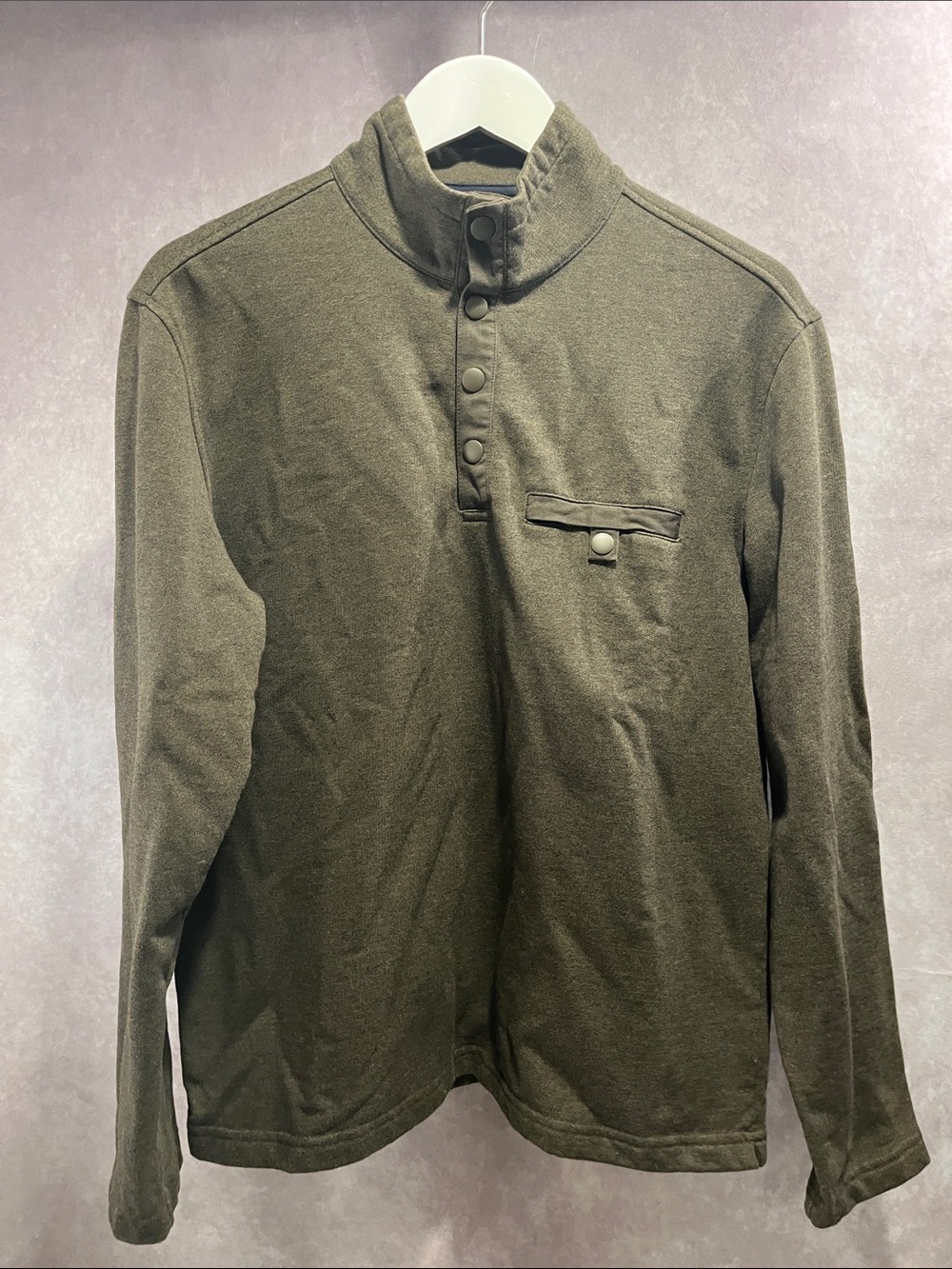 UNTUCKit Olive Green Snap-Placket Pullover
